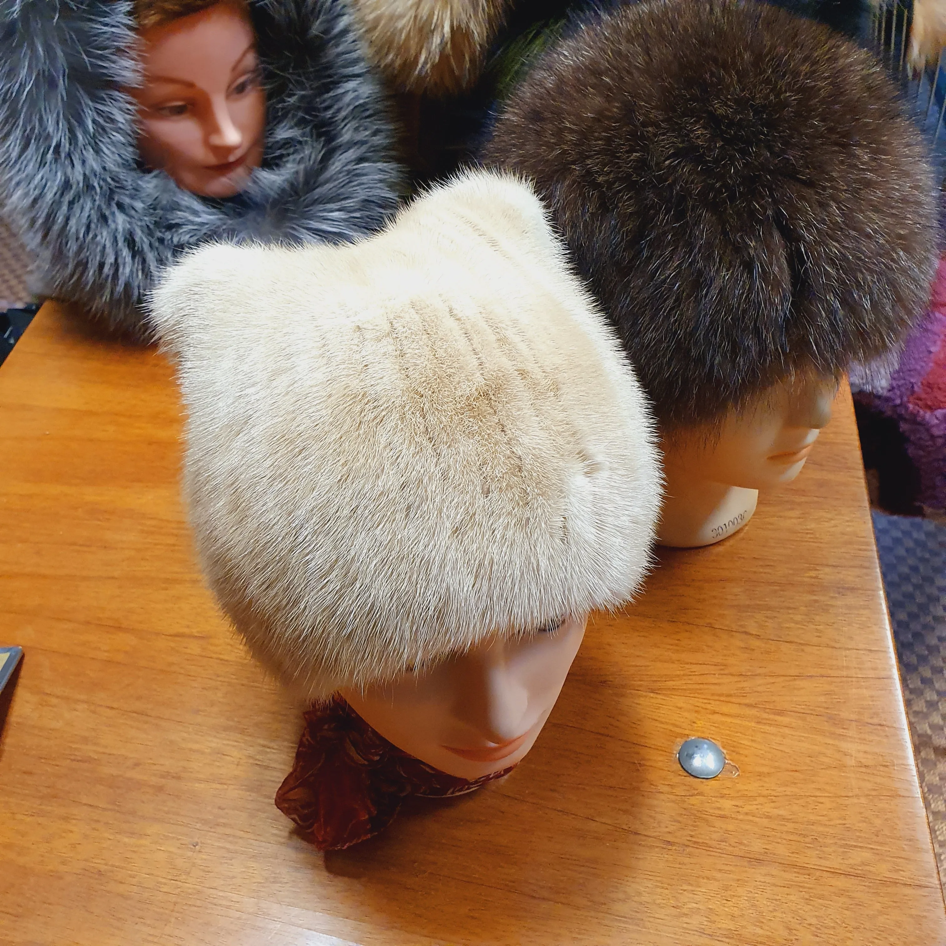 beige mink hat "Cat"