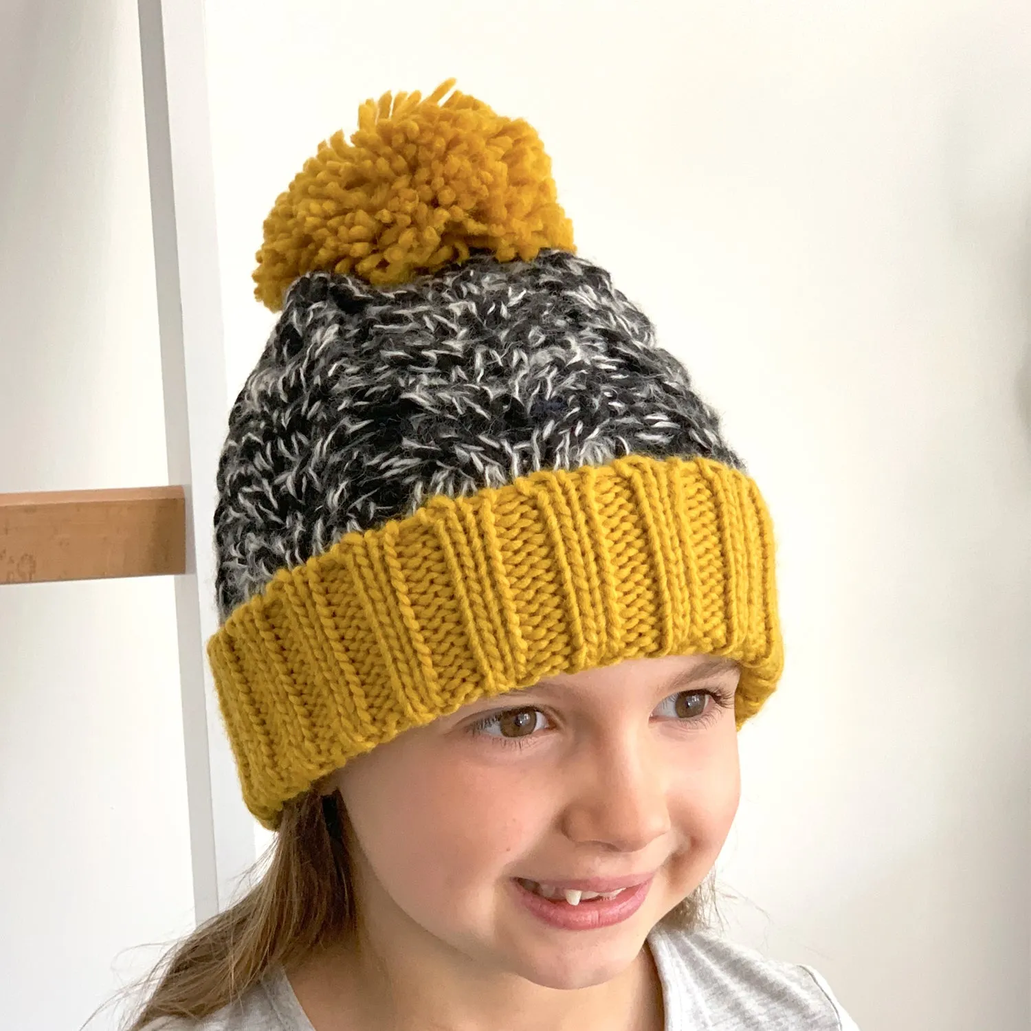 Children's Unisex Pom Pom Hat