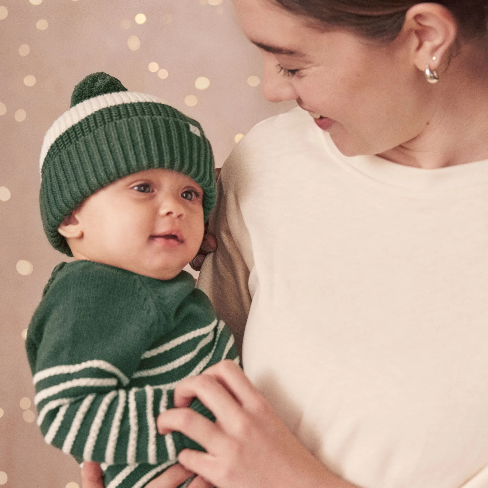 Chunky Knit Colorblock Beanie Hat & Mittens Set