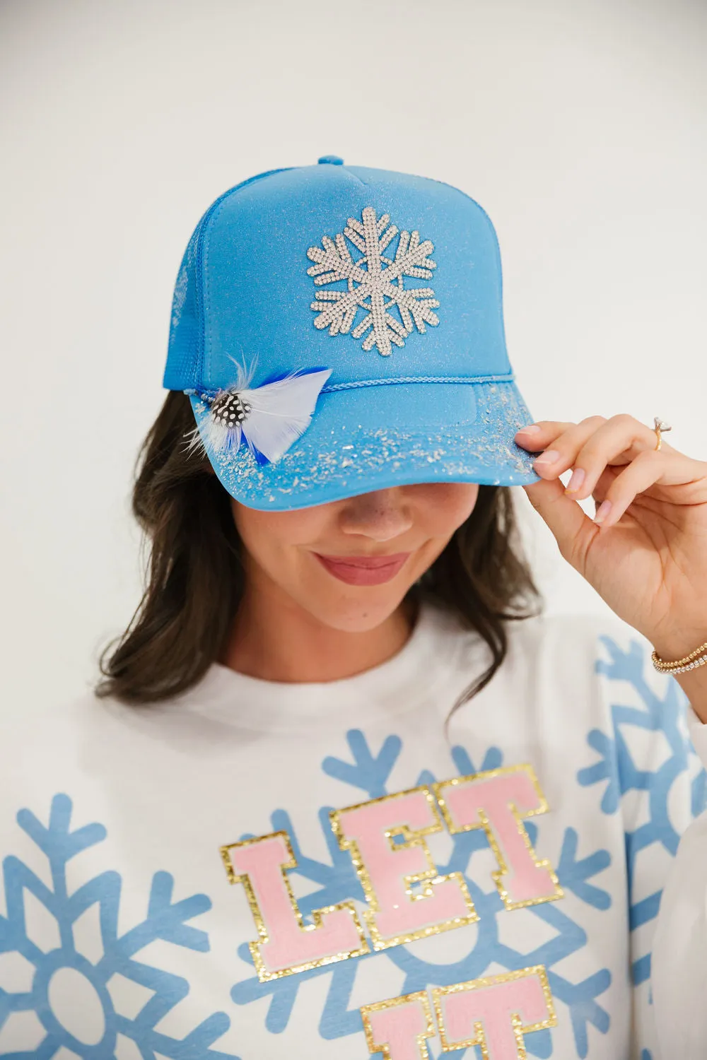 WINTER WONDERLAND TRUCKER HAT