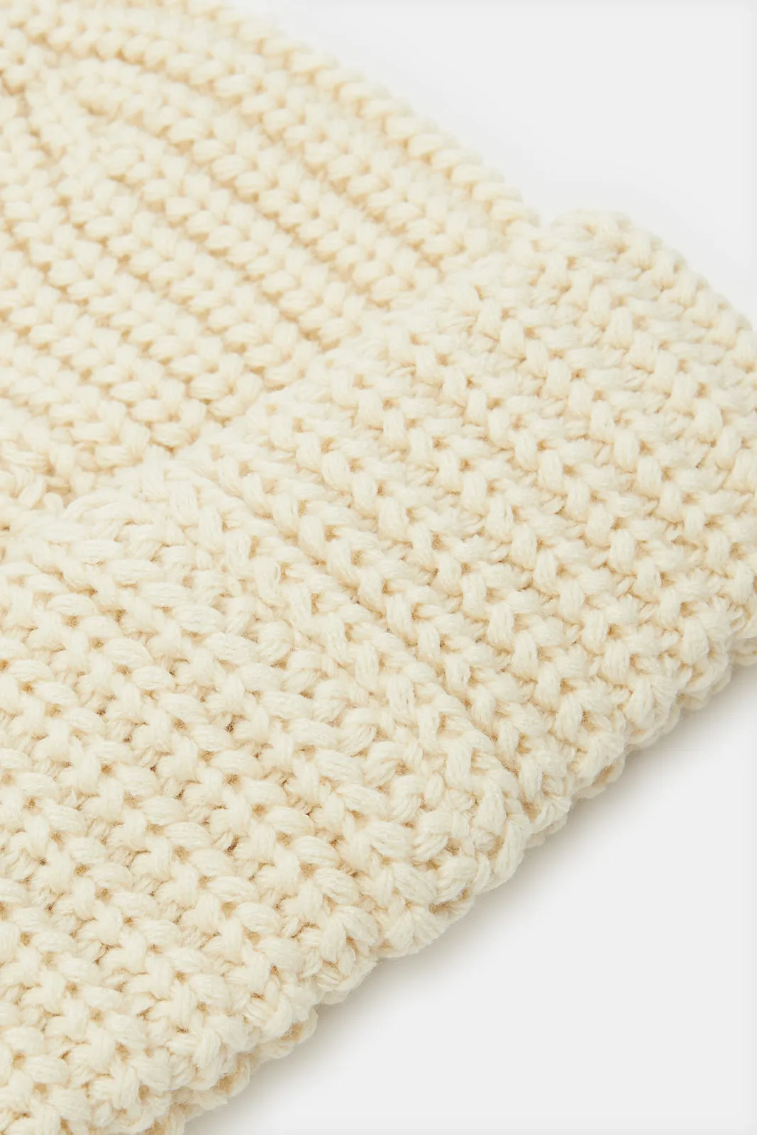 Women White Embellished Knitted Cap