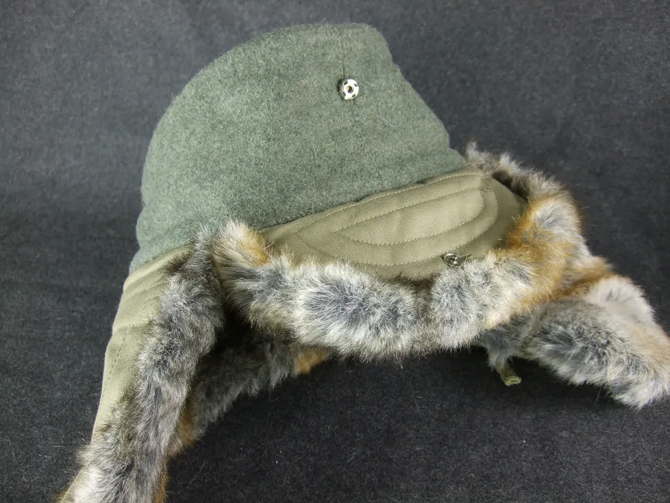 WW2 German Officer Fur Winter Cap   Metal Cockade